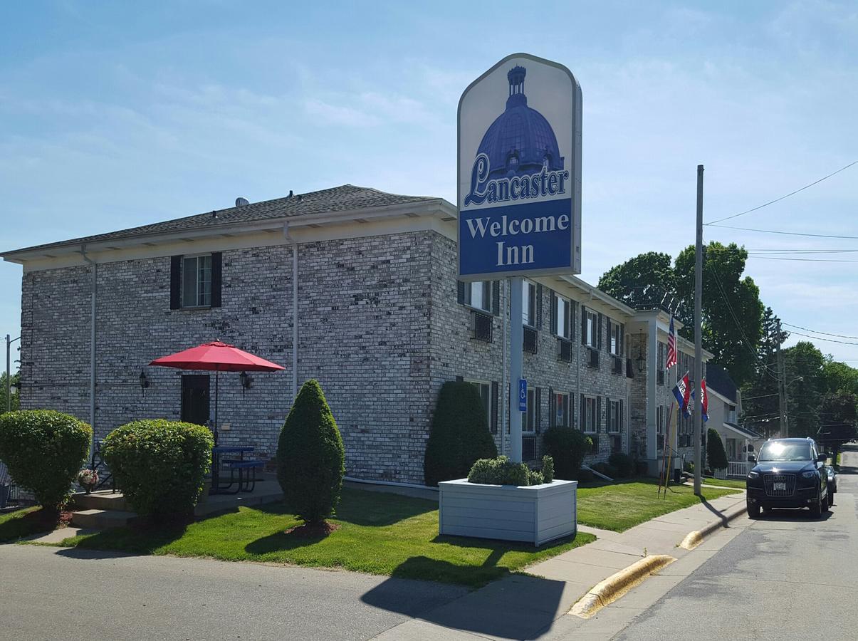 Lancaster Welcome Inn ภายนอก รูปภาพ
